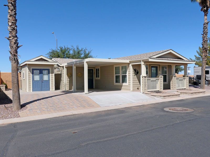 1110 North Henness Rd 1148