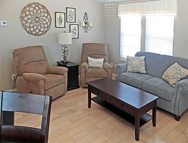 1110 North Henness Rd 1148