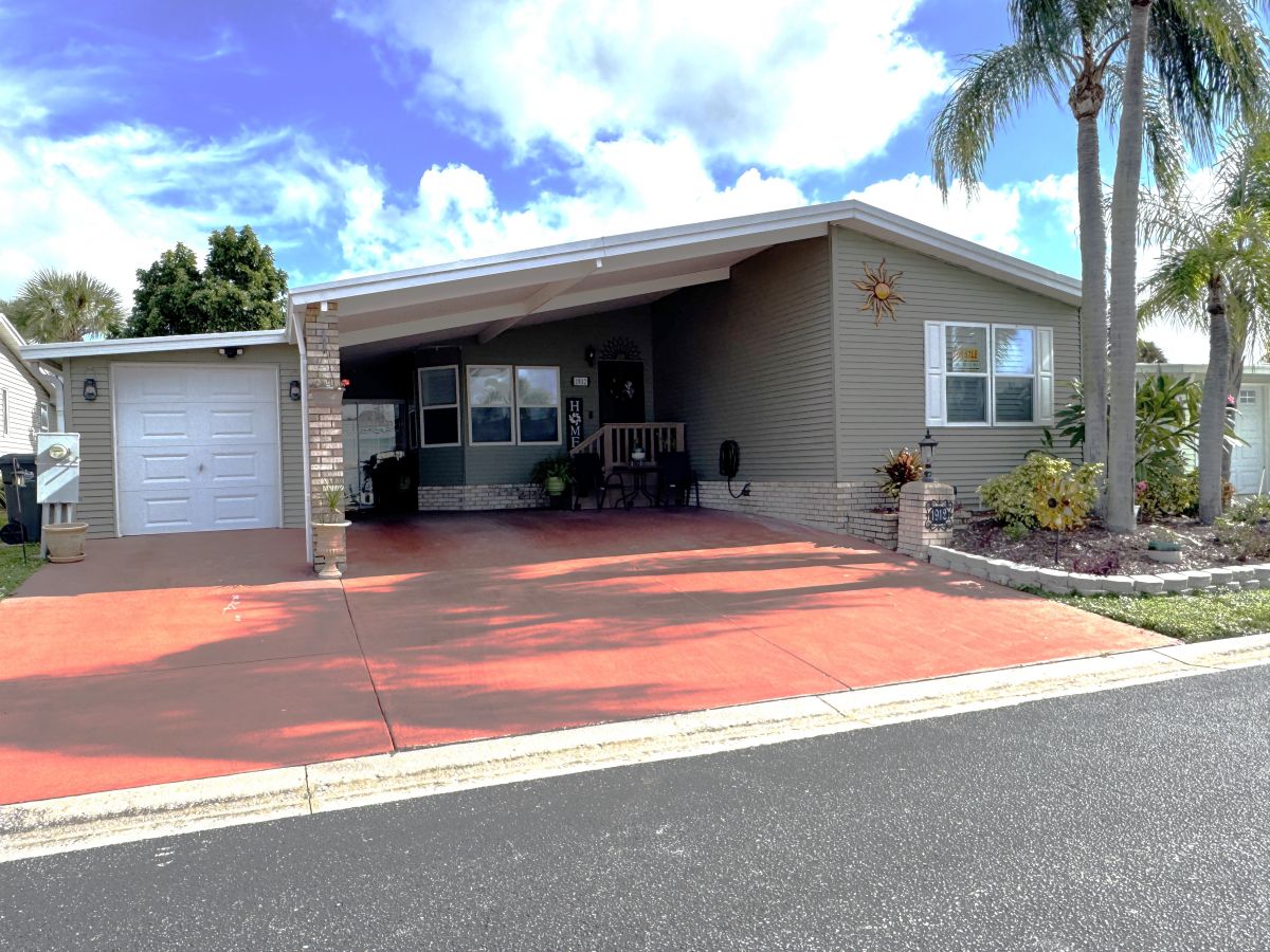 1912 BAYOU DRIVE NORTH