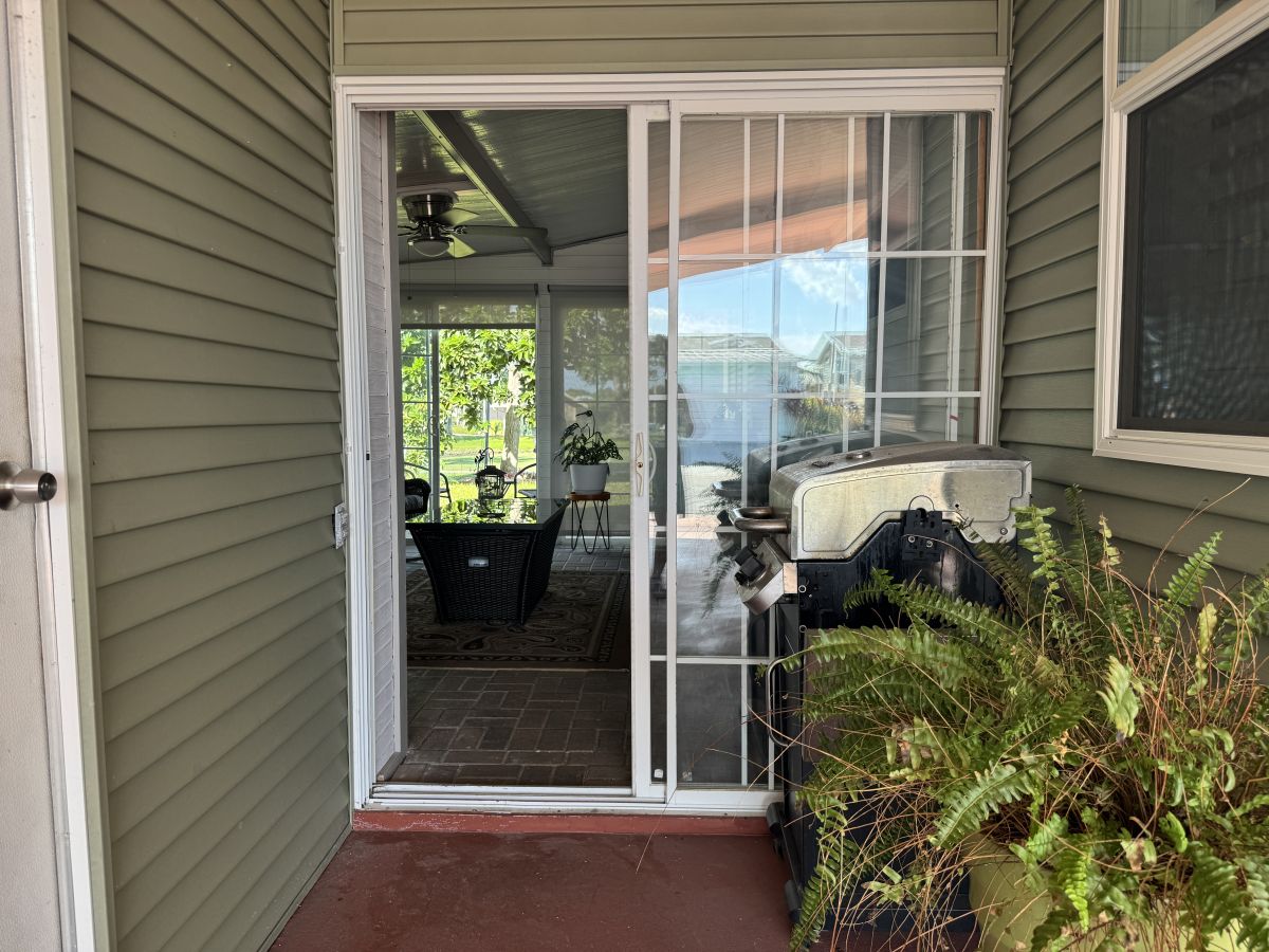 1912 BAYOU DRIVE NORTH