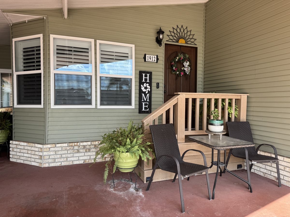 1912 BAYOU DRIVE NORTH