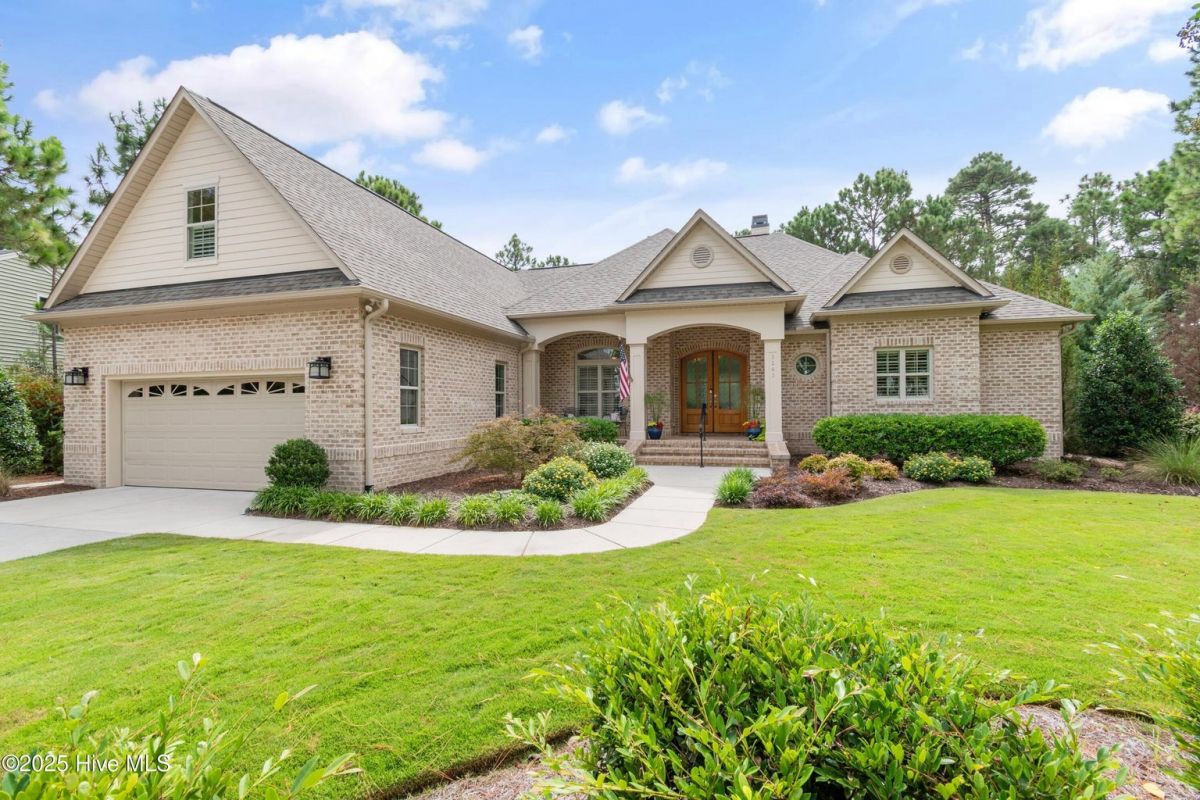 3143 Moss Hammock Wynd