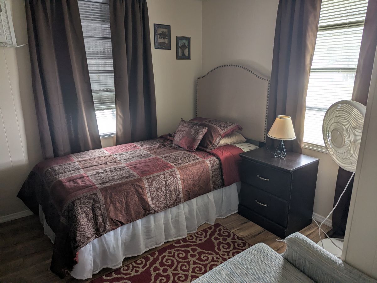 1007 52nd Avenue Terrace W