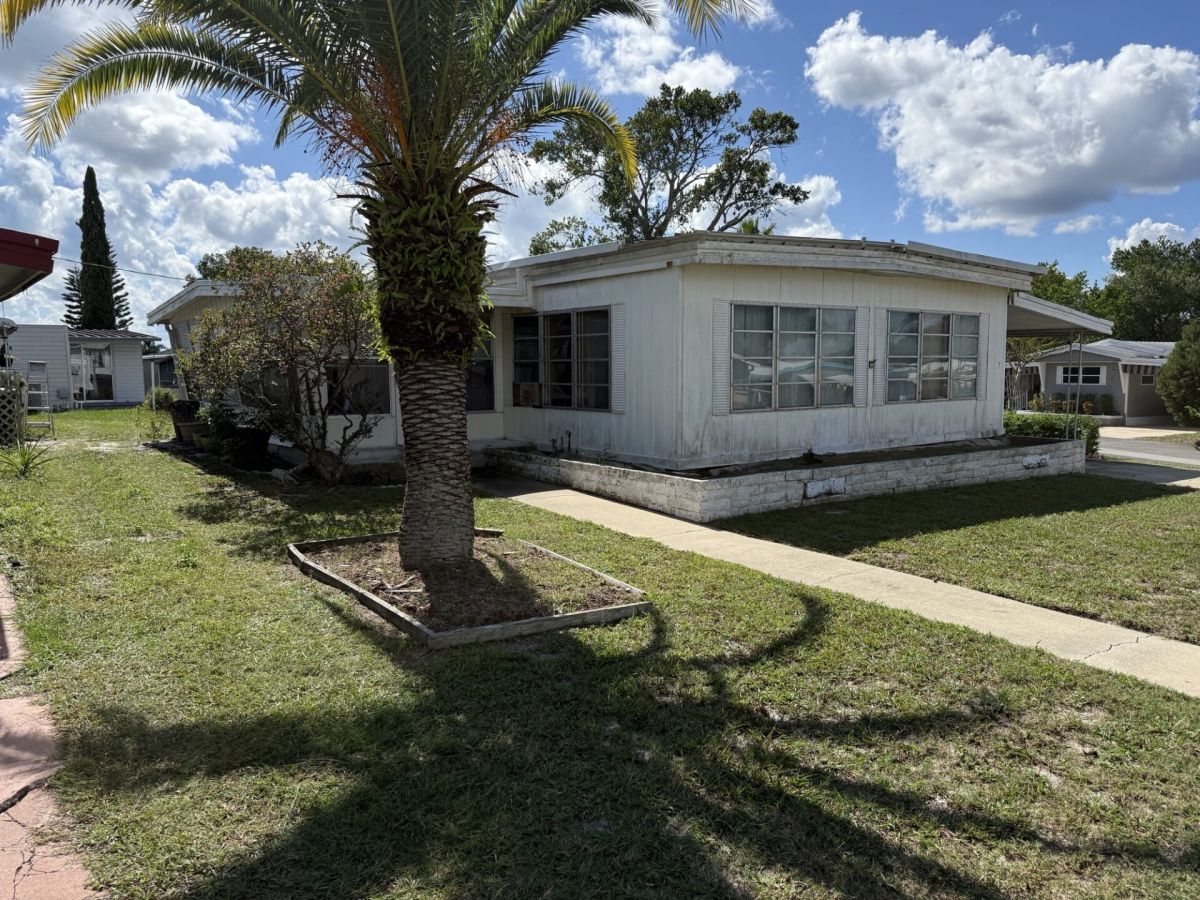 77 Plantation Avenue