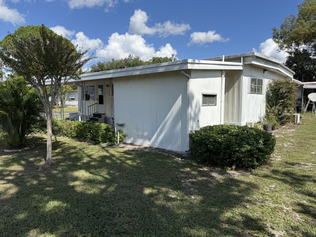 77 Plantation Avenue