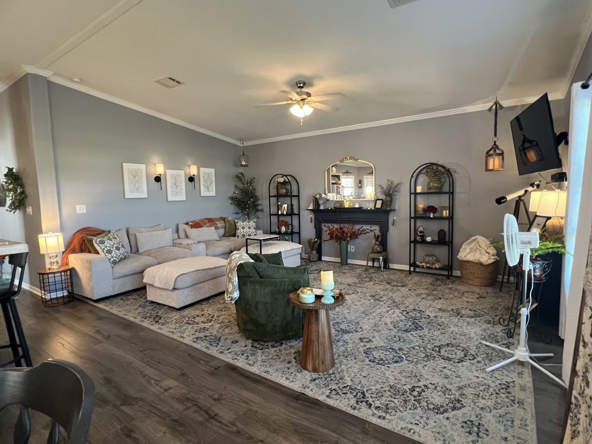 29200 S. Jones Loop Road #703