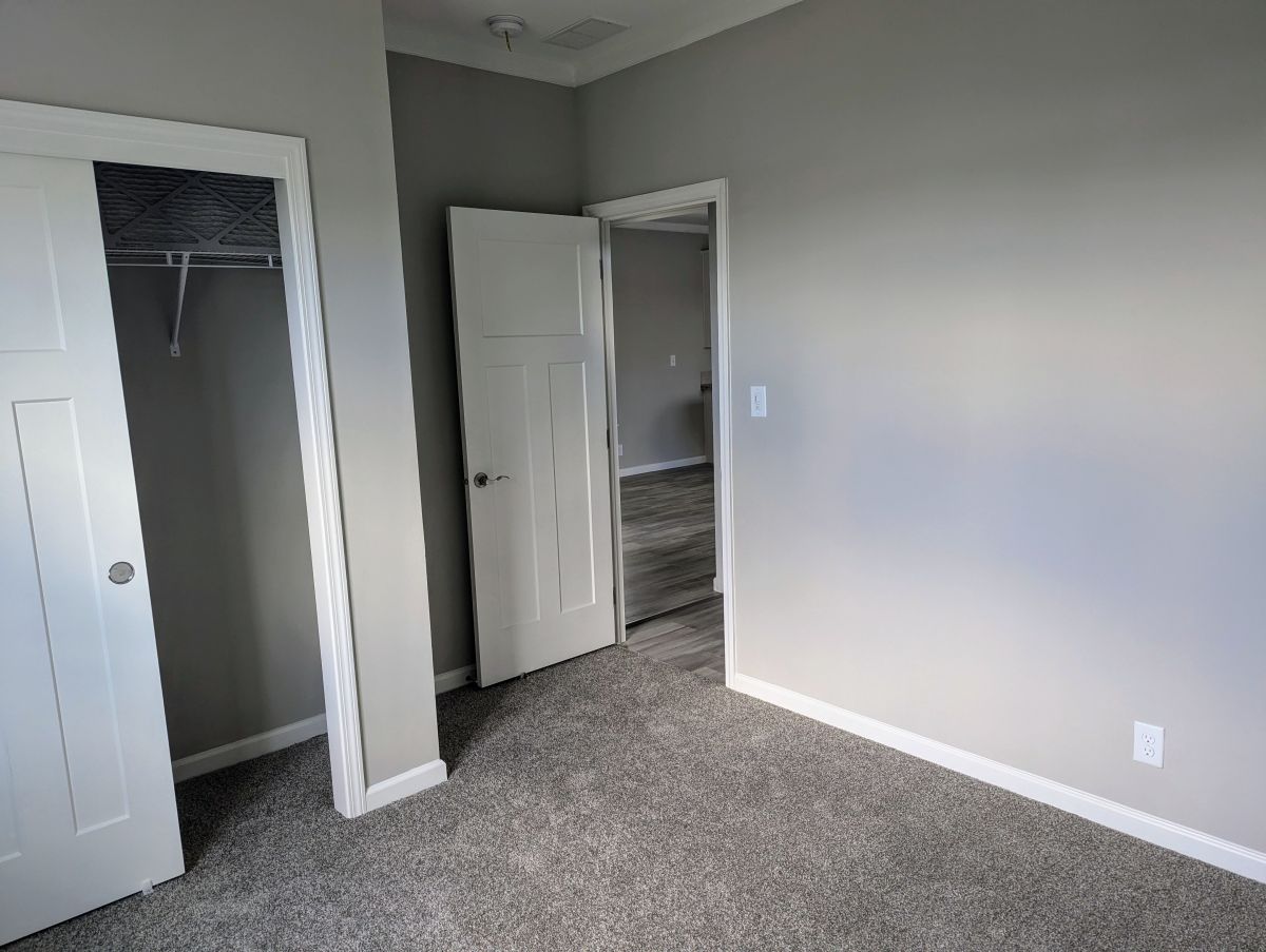 716 52nd Avenue Lane W