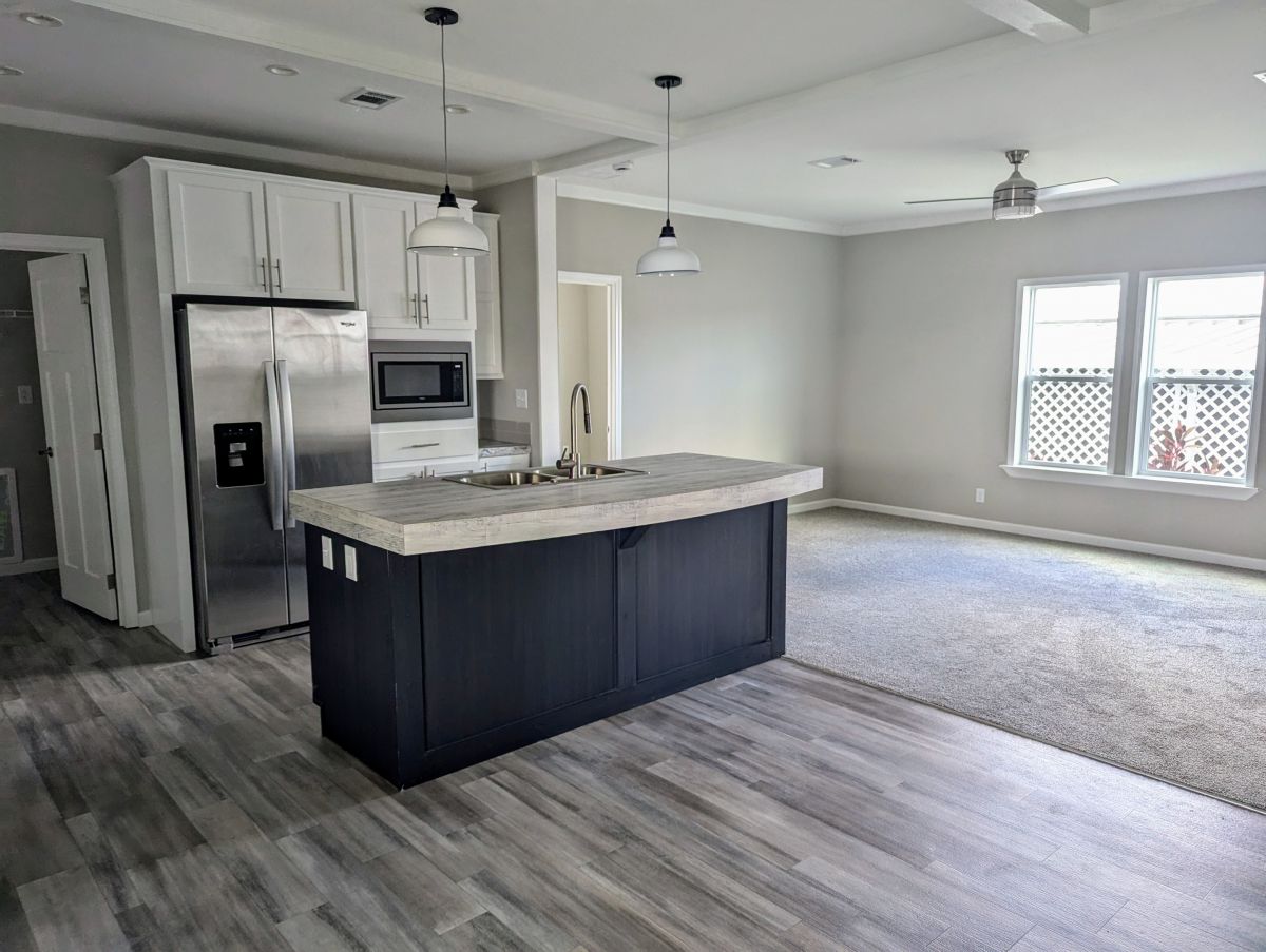 716 52nd Avenue Lane W