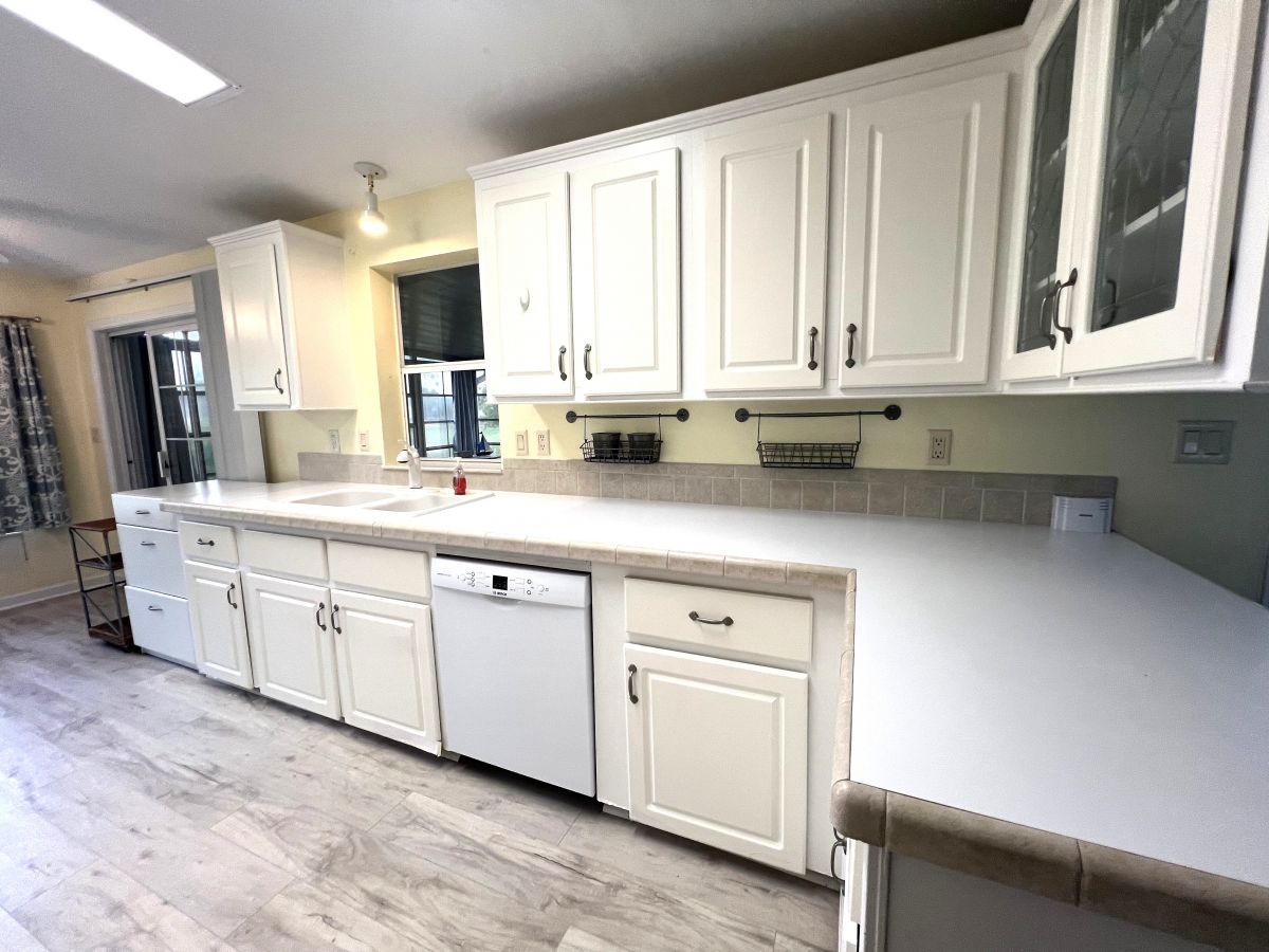 29200 S. Jones Loop Road #390