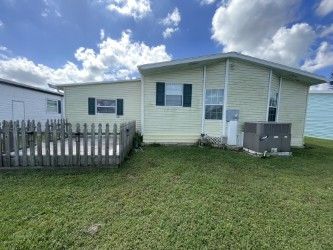 1225 48th Avenue Drive