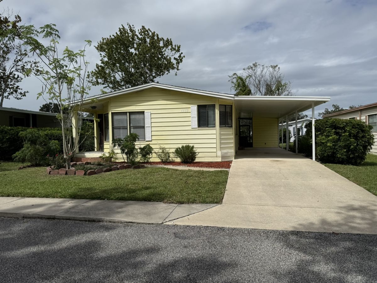 1332 Calle Bonita Dr.