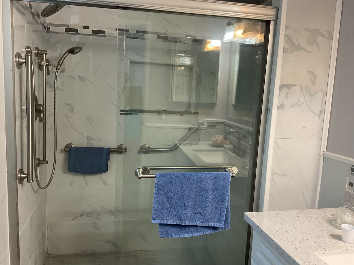 2186 La Costa Village Blvd.