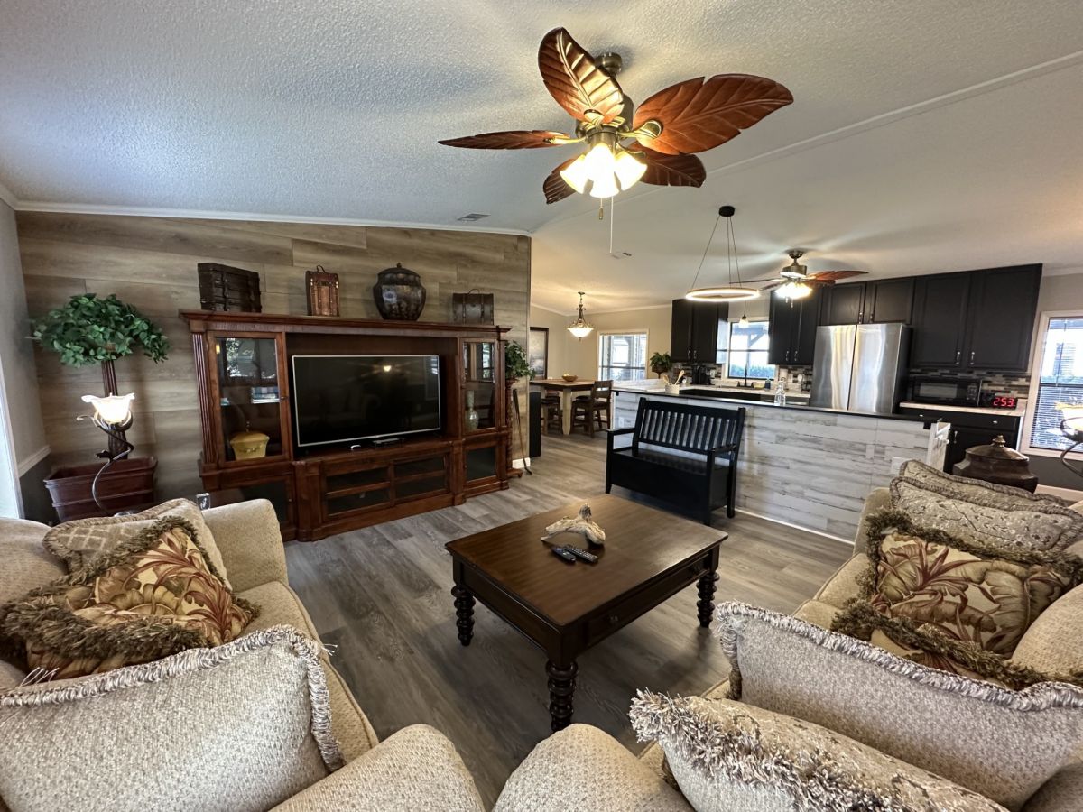 3413 HEATHERWAY LANE