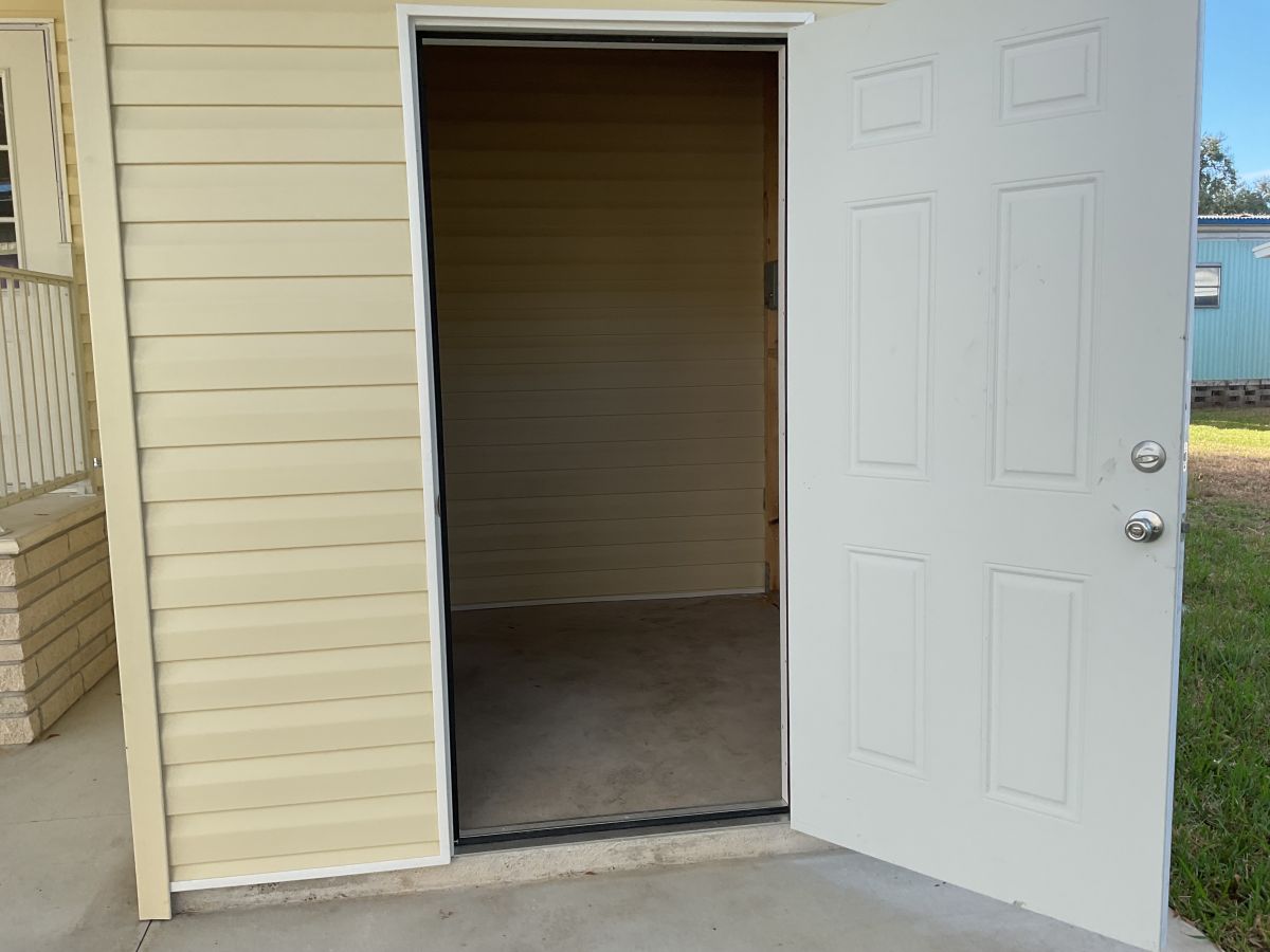 15404 LAKESHORE VILLA ROAD