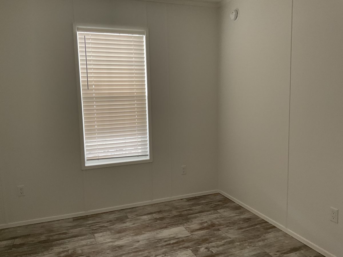 15404 LAKESHORE VILLA ROAD