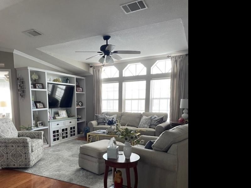 27110 Jones Loop, 183