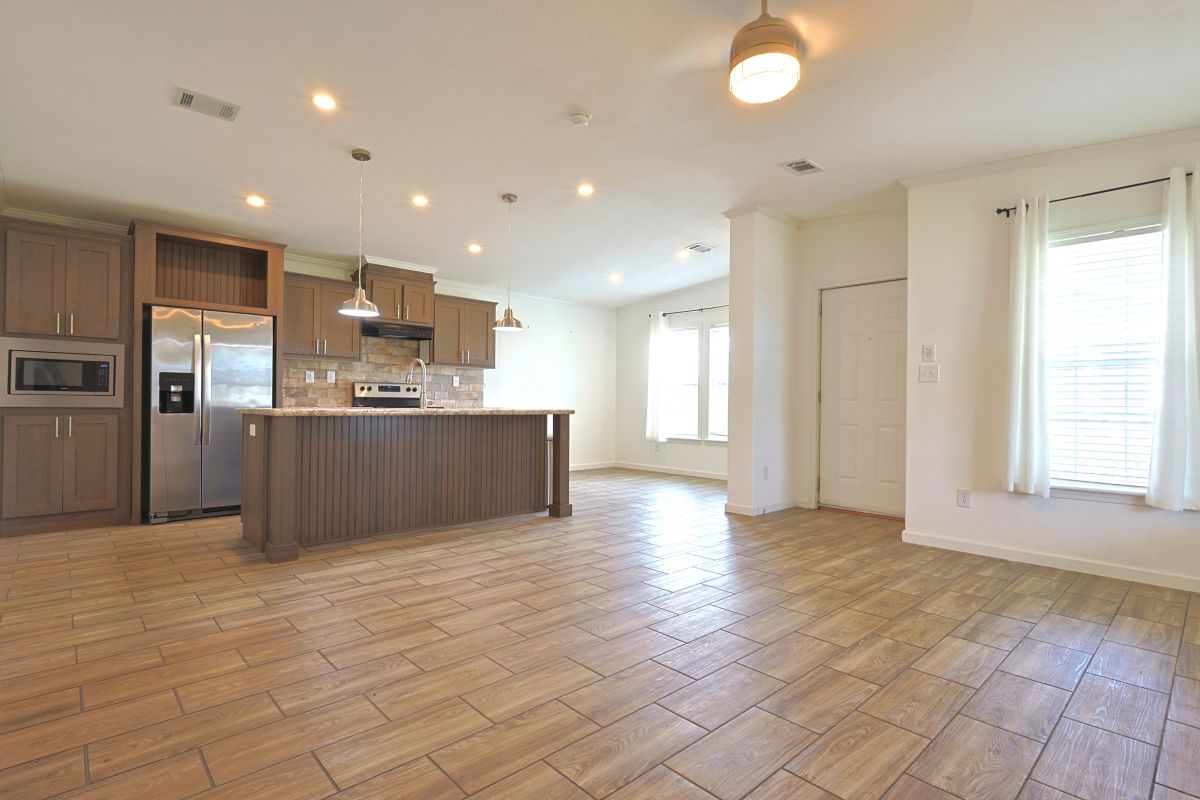 14401 Weeksonia Avenue