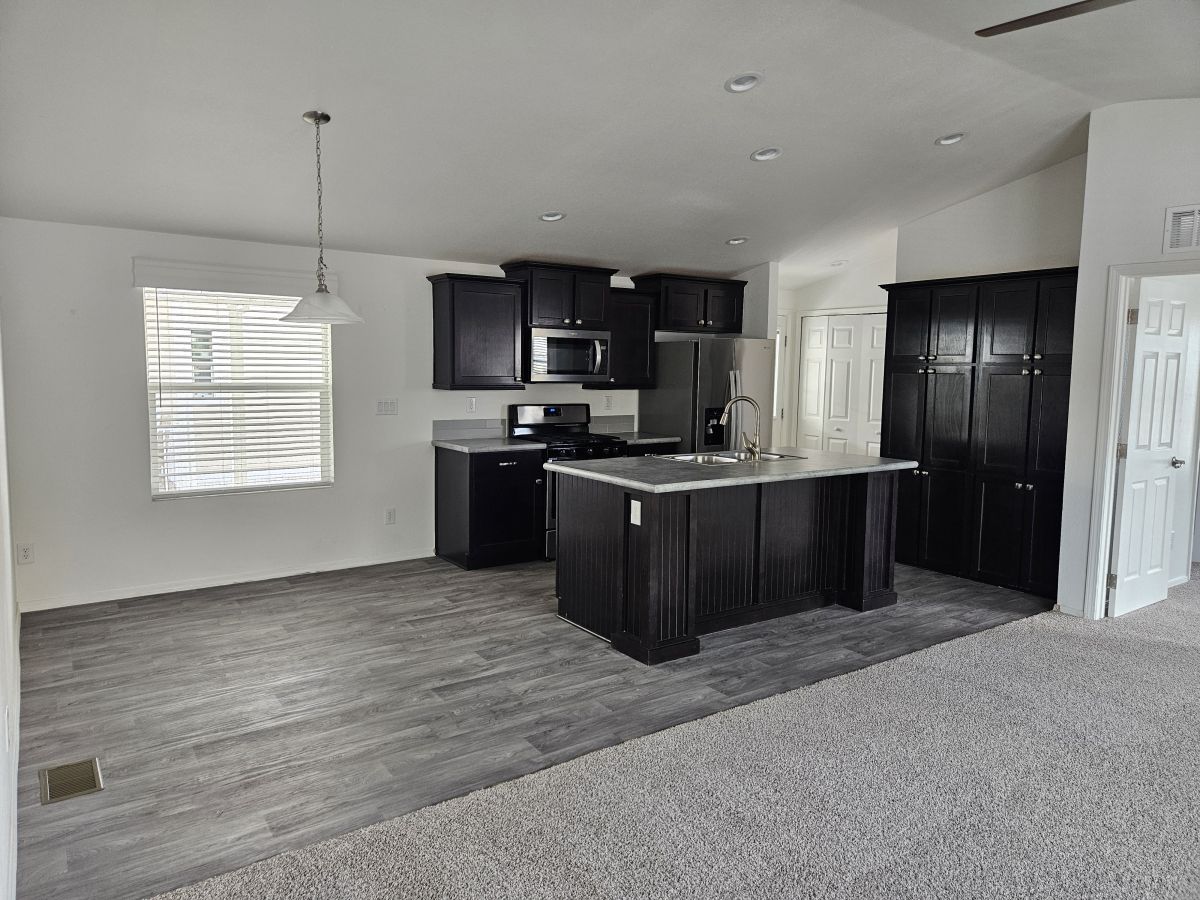 10936 E. APACHE TRAIL, LOT#32