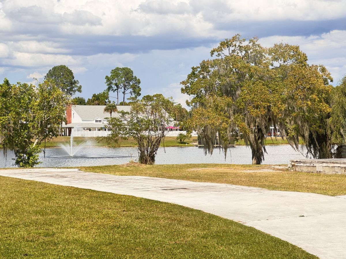 928 SE Vito Dr Lot #521