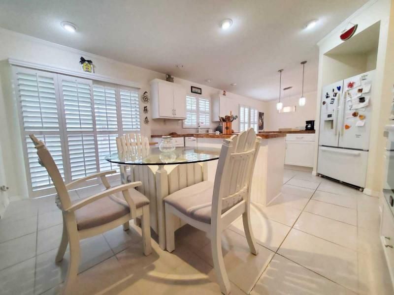 27110 Jones Loop Road, 267