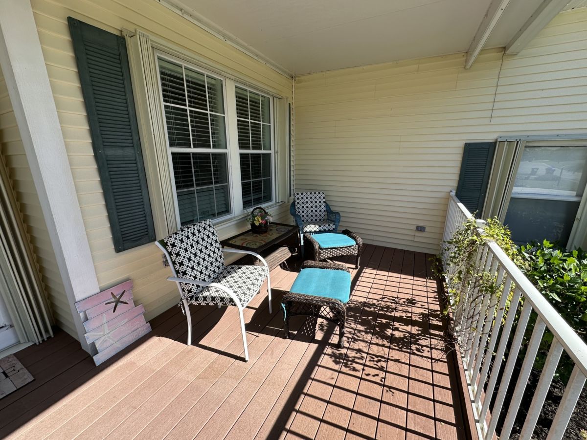 1139 West Lakeview Drive