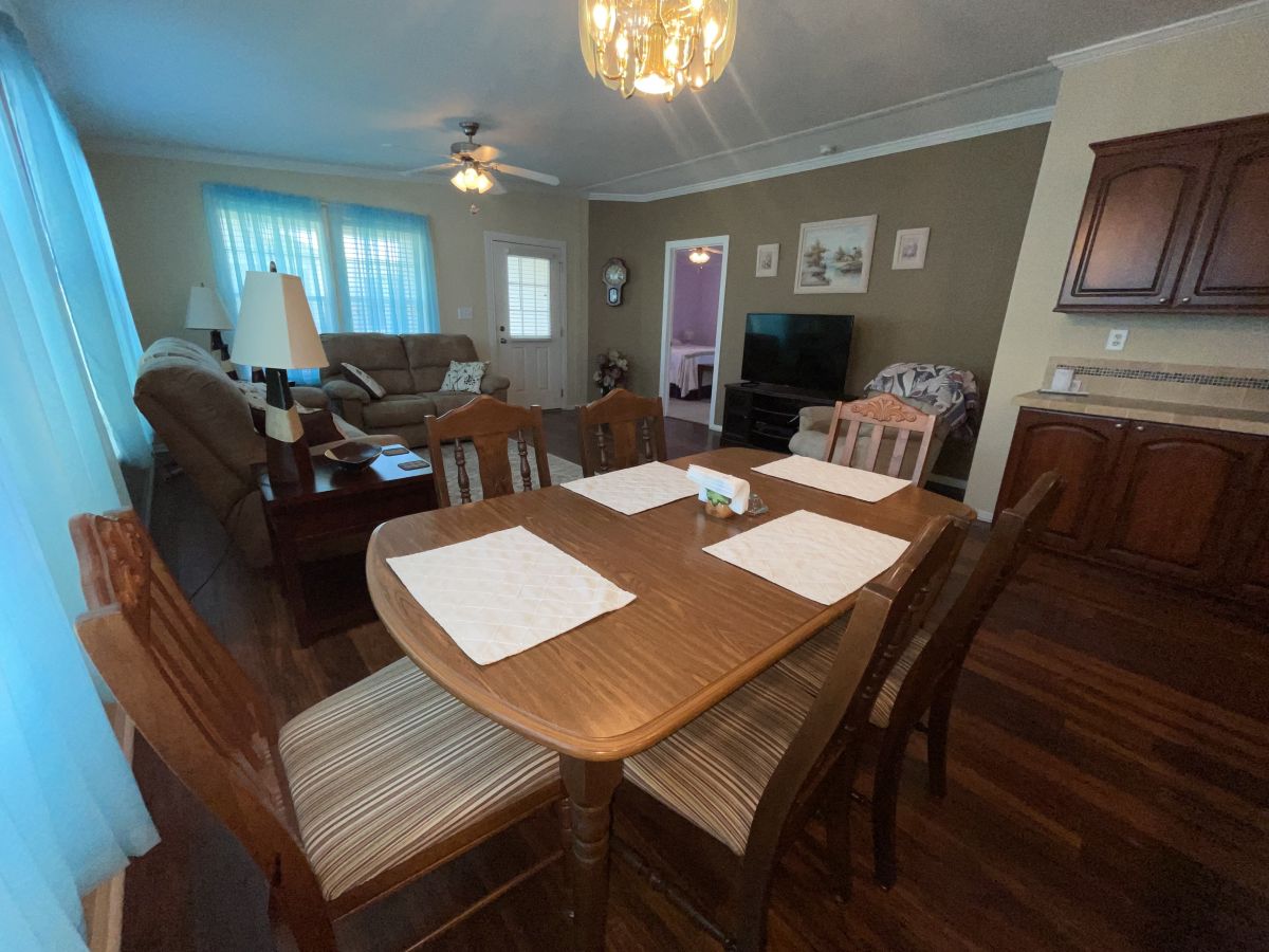 3000 US HWY 17/92 W LOT #633