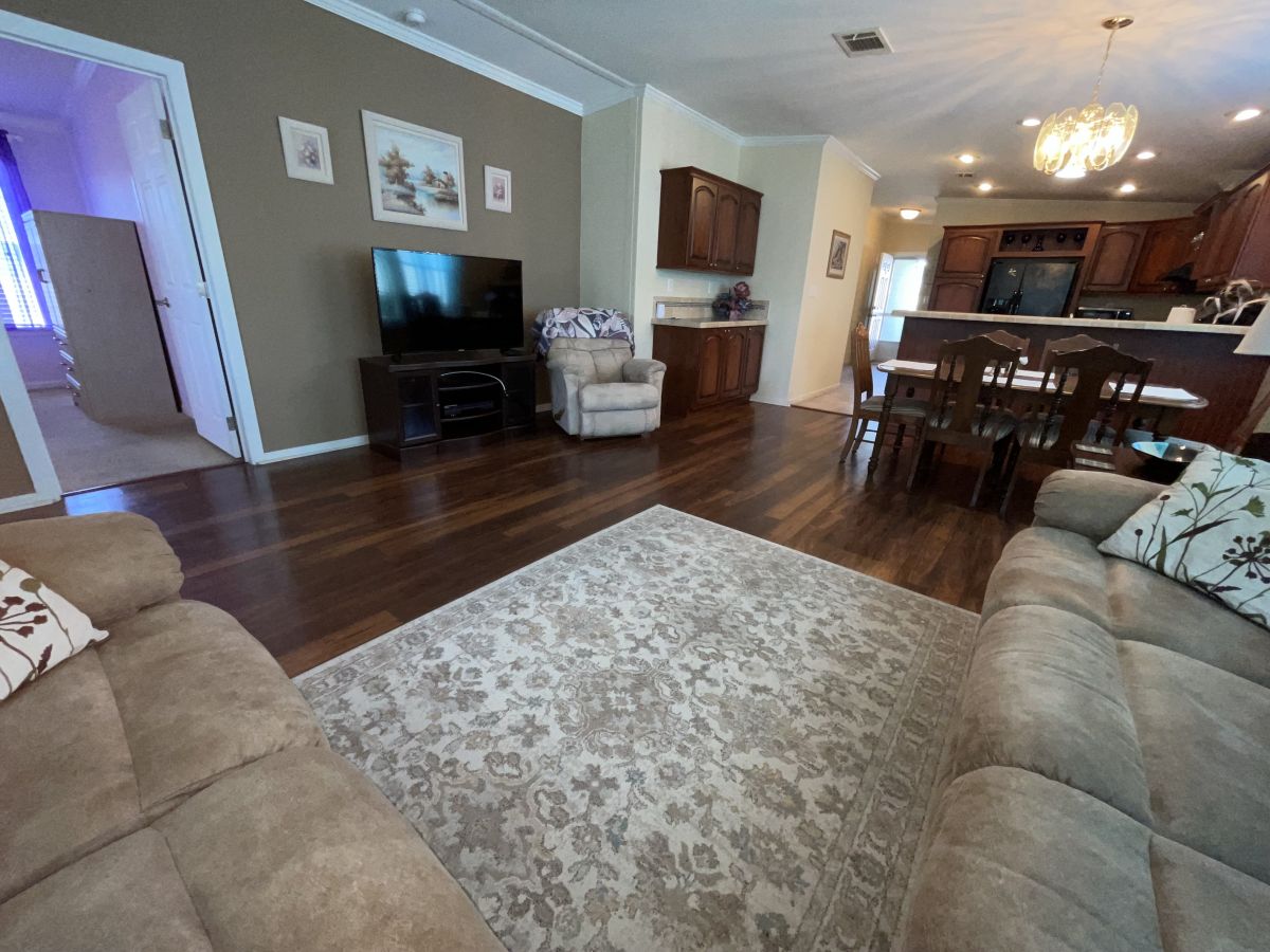 3000 US HWY 17/92 W LOT #633