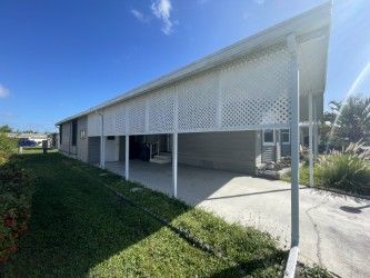 1009 47th Avenue East