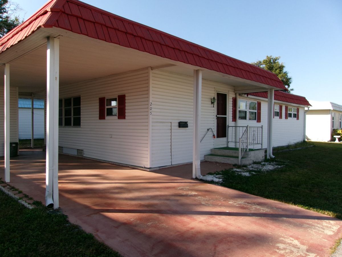 7100 Ulmerton Rd - Lot 205