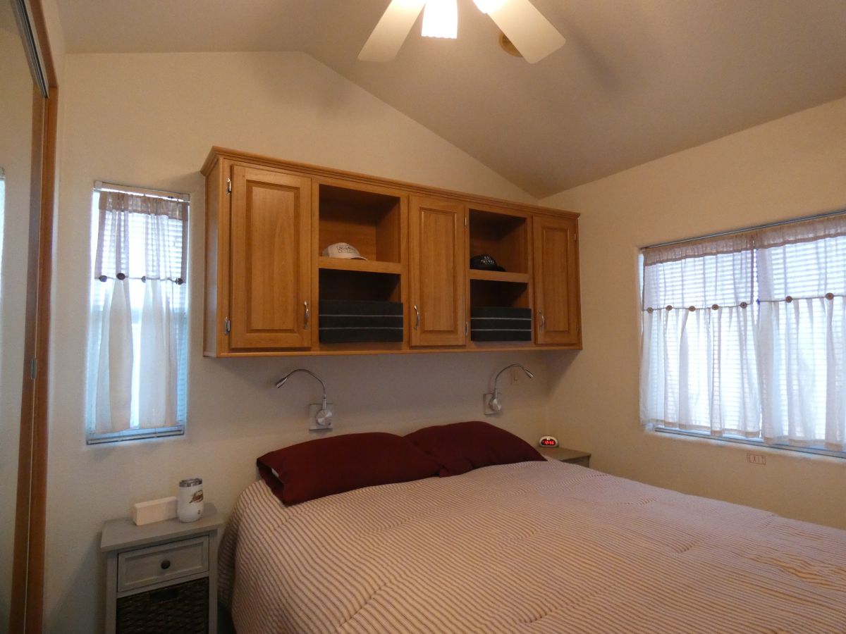 1110 North Henness Rd 417