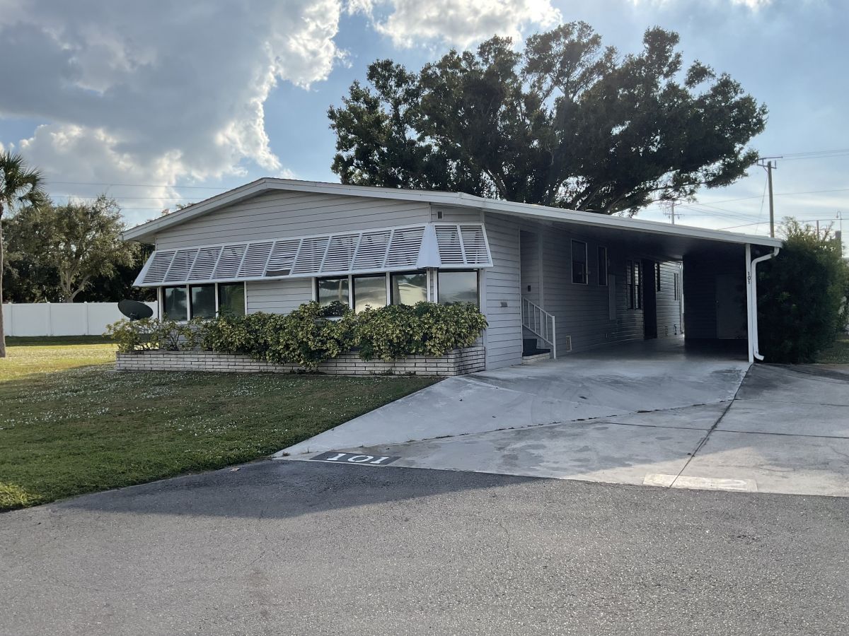 3901 Bahia Vista St. #101