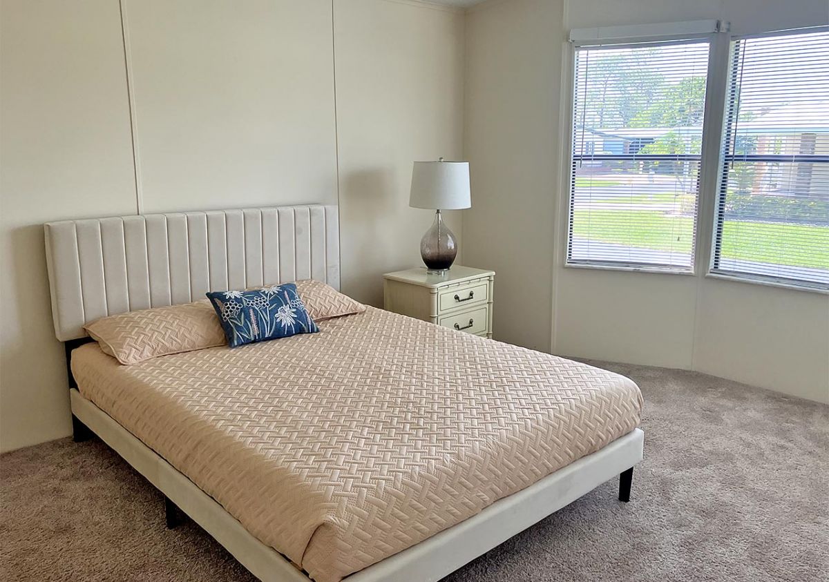 19673 CHARLESTON CIRCLE #85