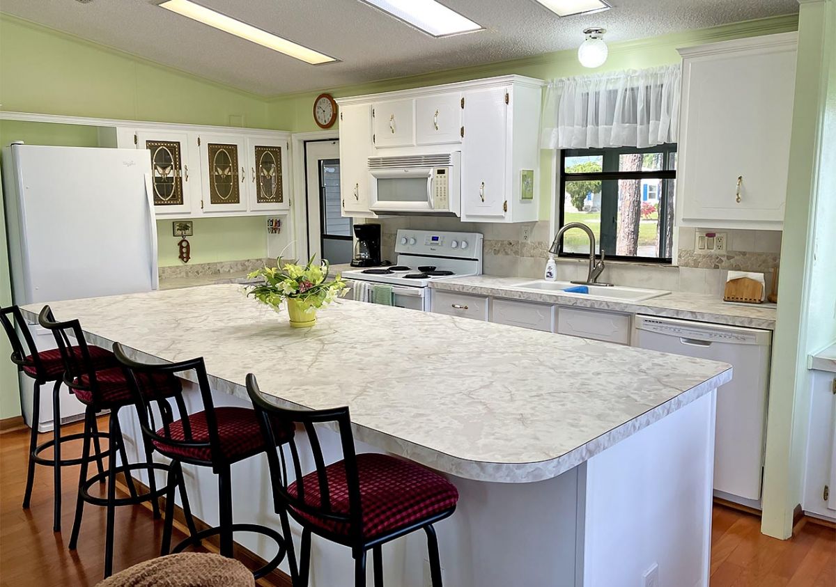 19663 PANDORA CIR. #415