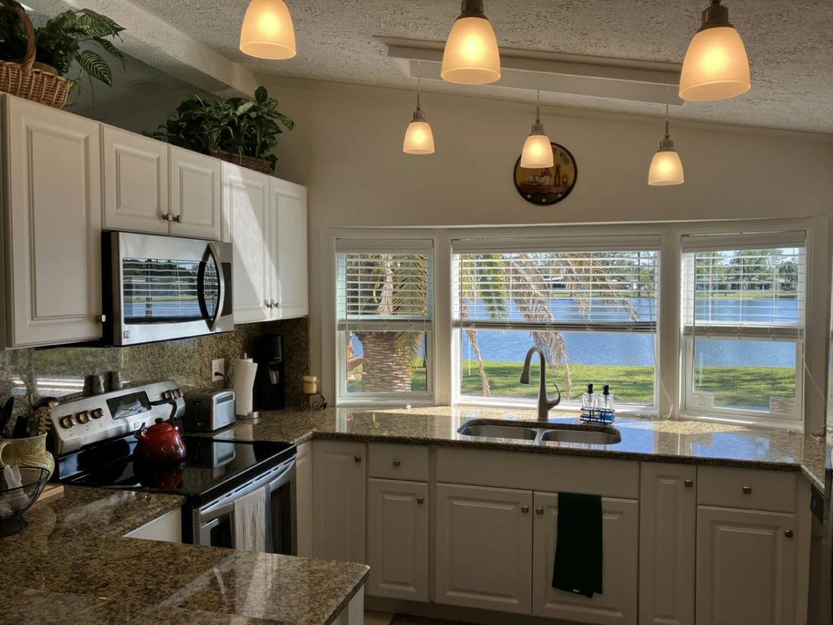 19751 CHARLESTON CIRCLE #98