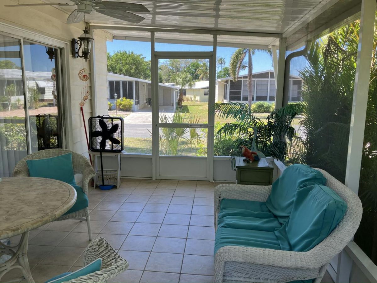 1068 GREAT LAKES DR, #H02