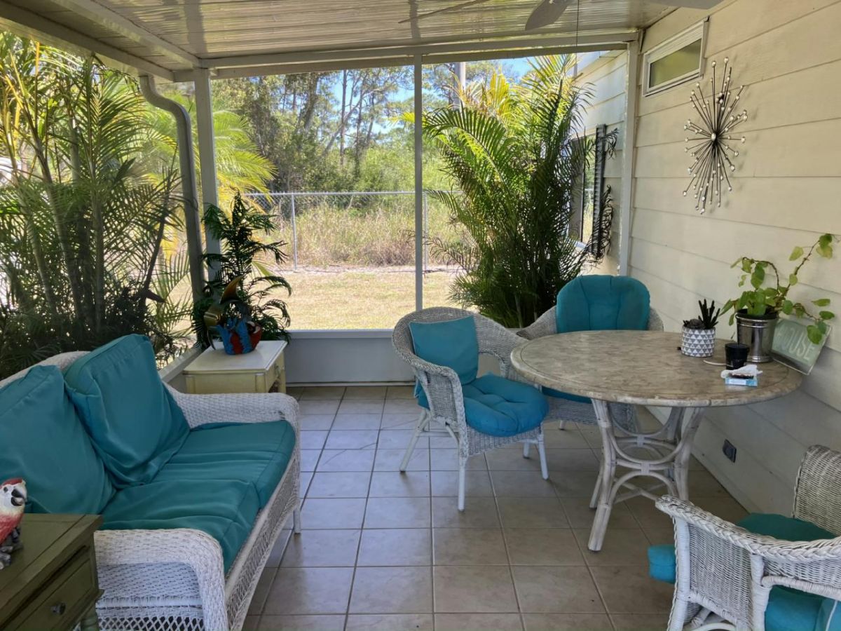 1068 GREAT LAKES DR, #H02