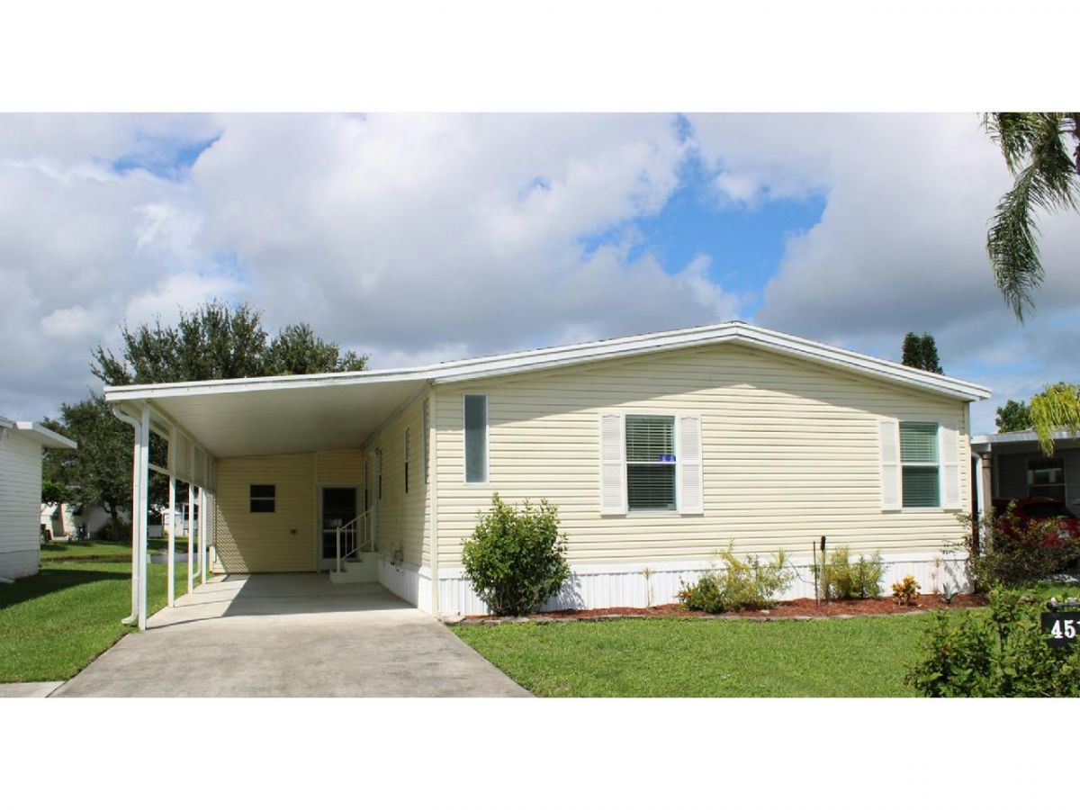 4515 SE PEACHWOOD TERR