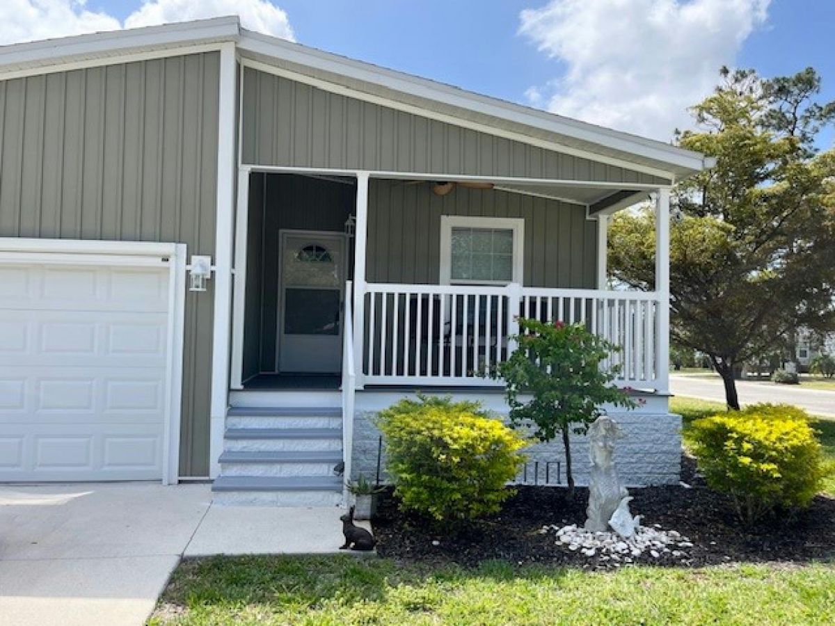 4424 SAN LUCIAN LANE