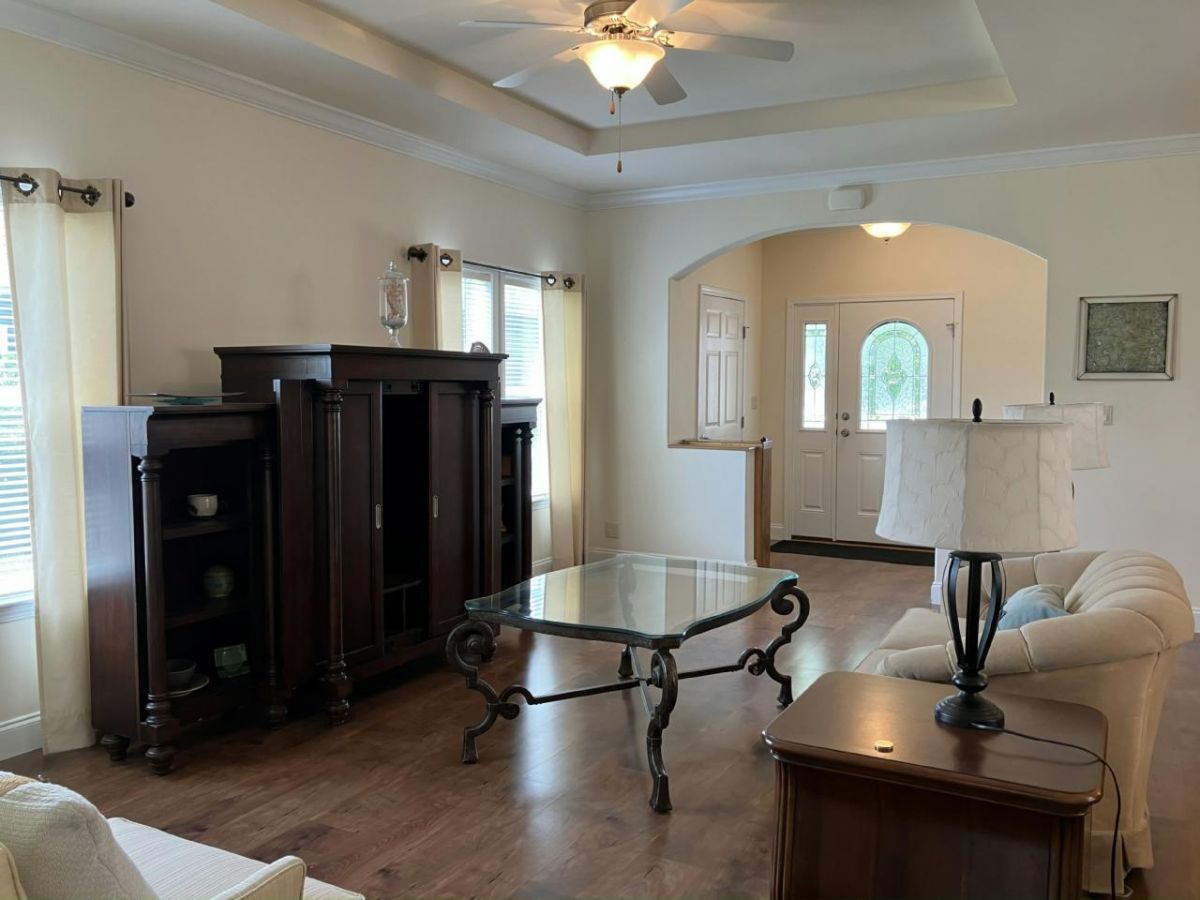 1803 Blue Ribbon Lane