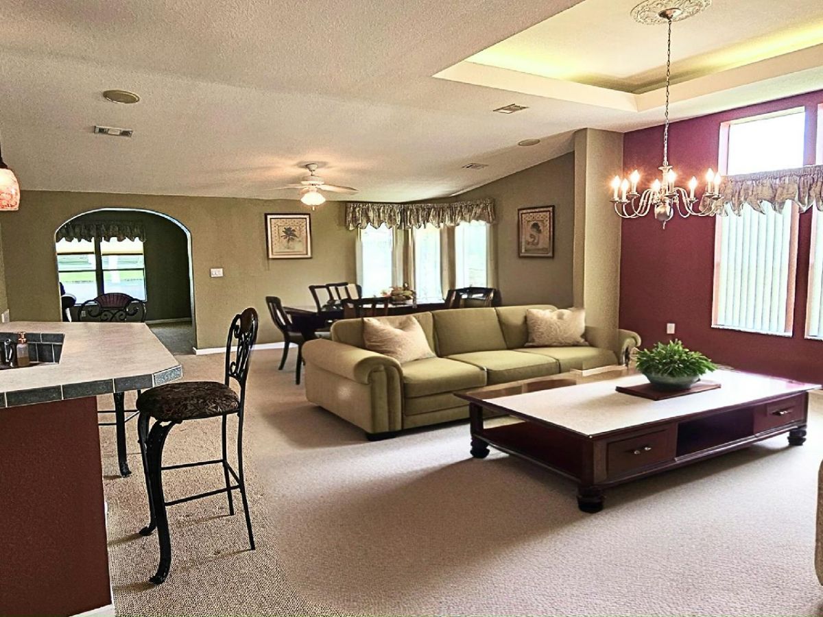 1926 Sunflower Circle