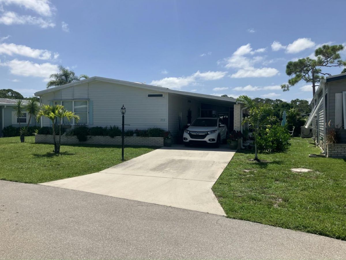 1712 HATTERAS LN, #G61