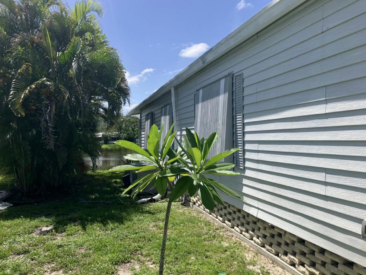 1712 HATTERAS LN, #G61