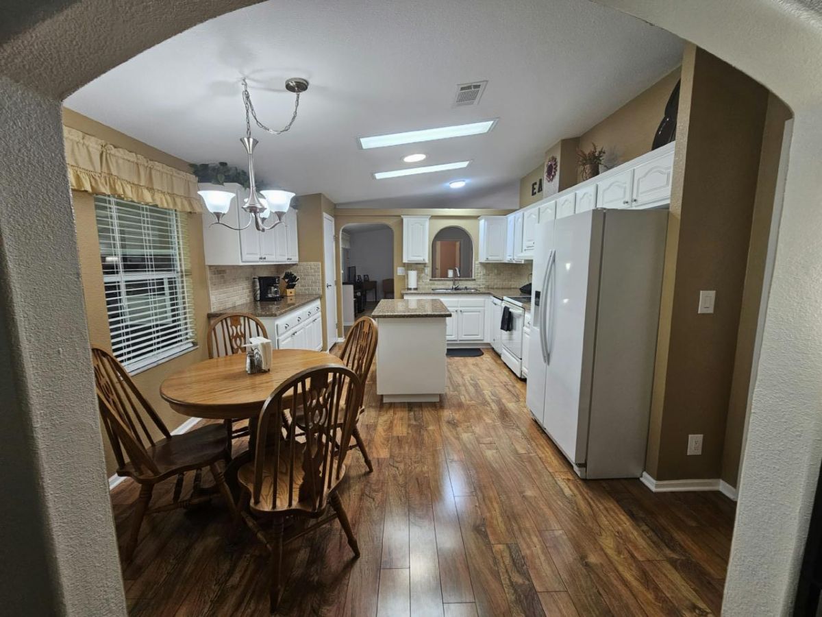 1552 Tanglewood Circle