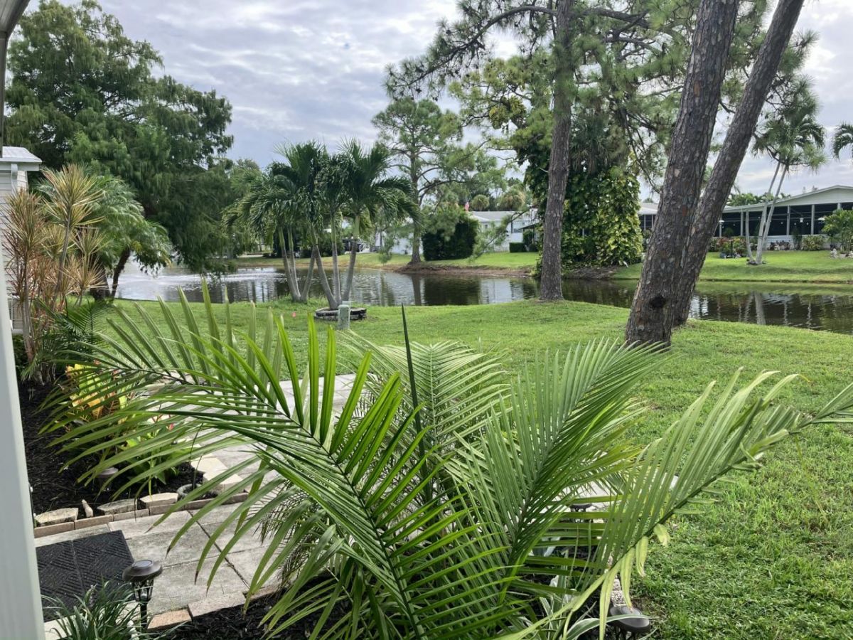 802 BUNKER HILL DR, #1A02