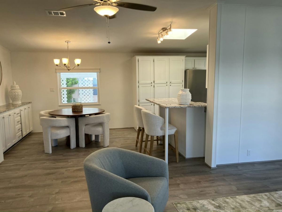 2302 NIAGARA LANE, #J02