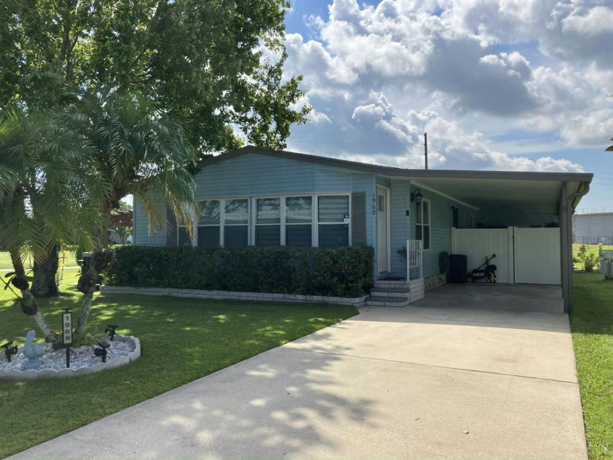 1969 WARWICK HILLS DR.