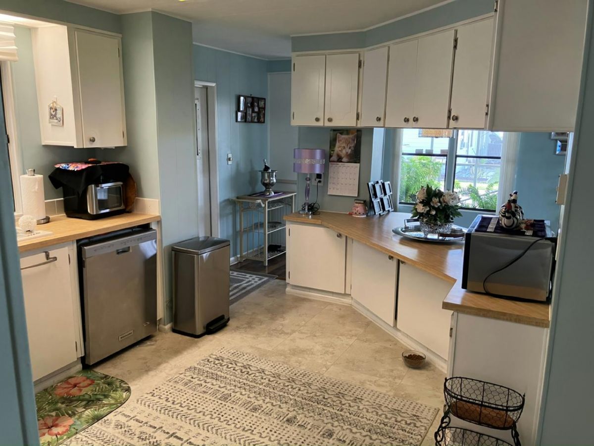 971 BUNKER HILL DR, #16