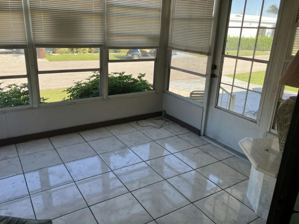 910 PLYMOUTH ROCK DR, #1A21