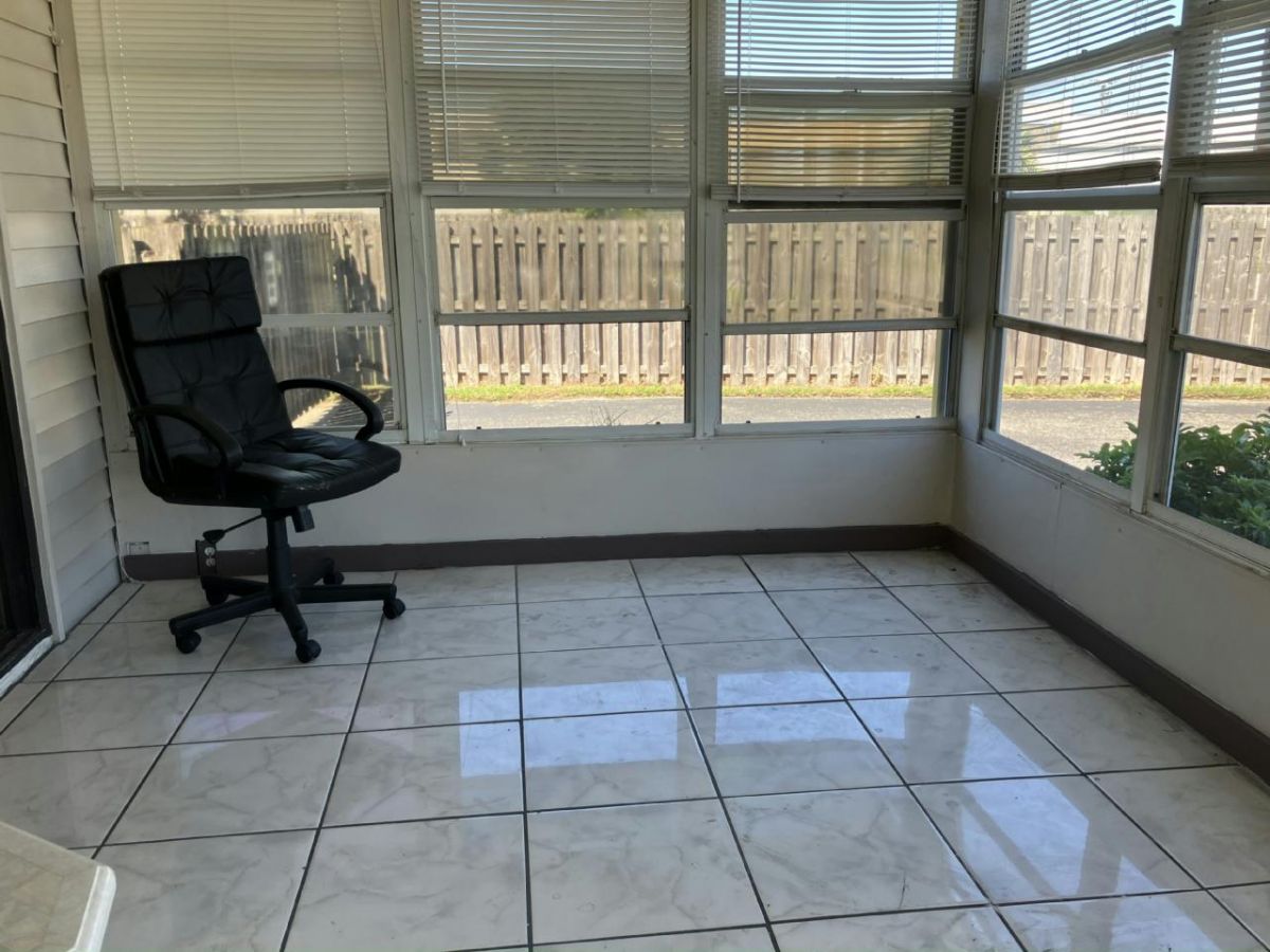 910 PLYMOUTH ROCK DR, #1A21