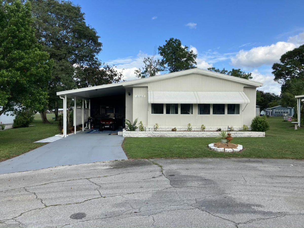 2107 ROYAL TROON CT.